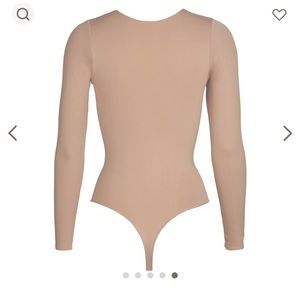 SKIMS ESSENTIAL LONG SLEEVE BODYSUIT